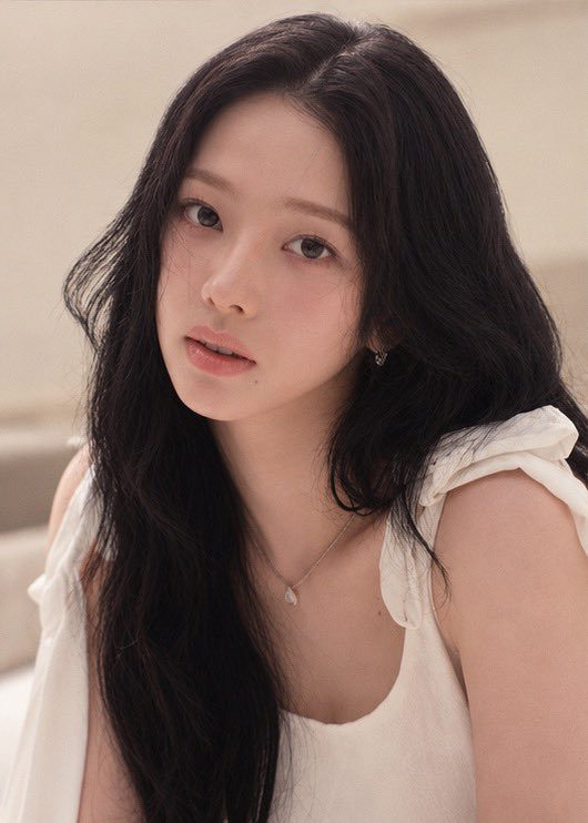 sunshine_080507's tweet photo. KARINA for D'FESTA THE ORIGIN https://t.co/NEwixxFbq7