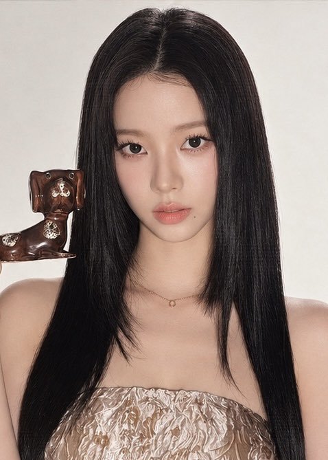 sunshine_080507's tweet photo. KARINA for D'FESTA THE ORIGIN https://t.co/NEwixxFbq7