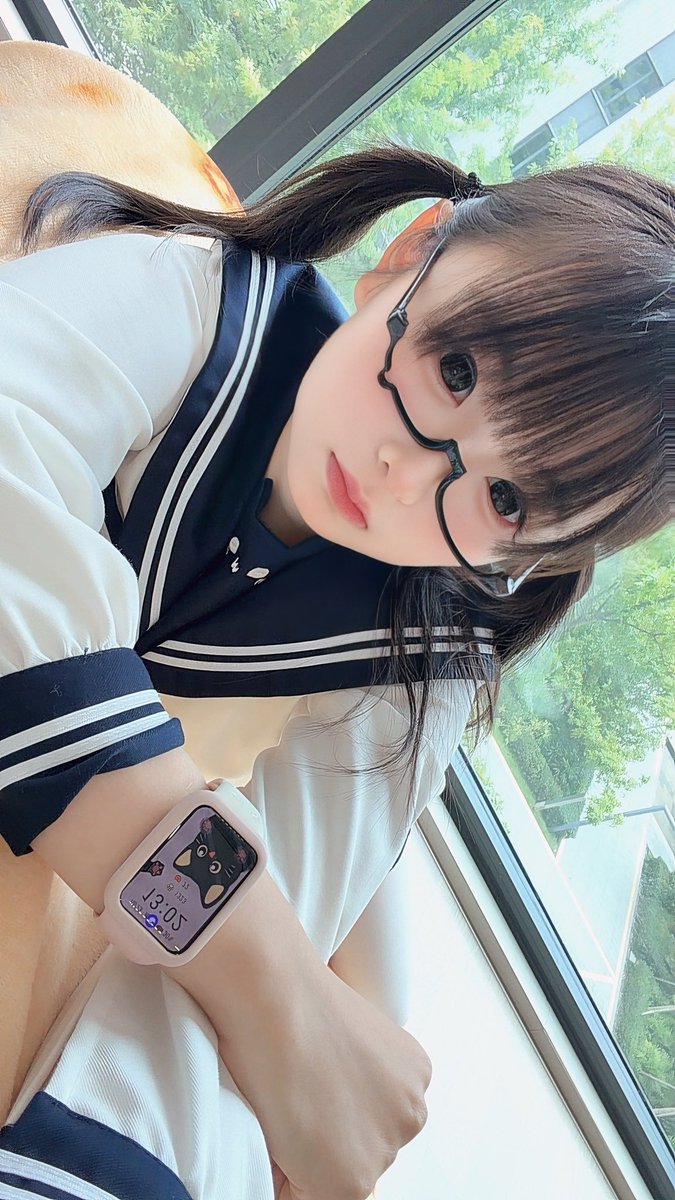 YSLingY's tweet photo. 你在干嘛 有没有想我呀 https://t.co/KSZ8eK5m9W
