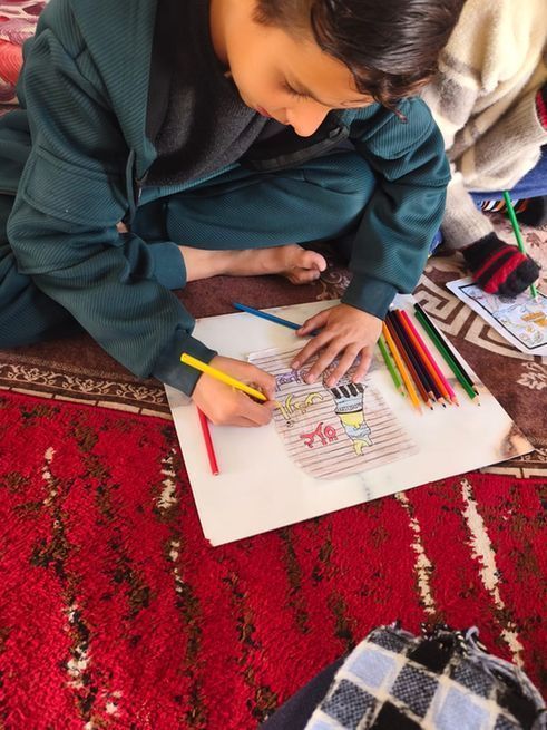 Graemellll's tweet photo. Since their father’s passing, Malak’s mother has been unwell, and the young children are still trying to understand.

The family urgently needs food and essentials. Please help: 

🔗 https://t.co/fQyj4aX7Ja https://t.co/mpTHEtRMZl