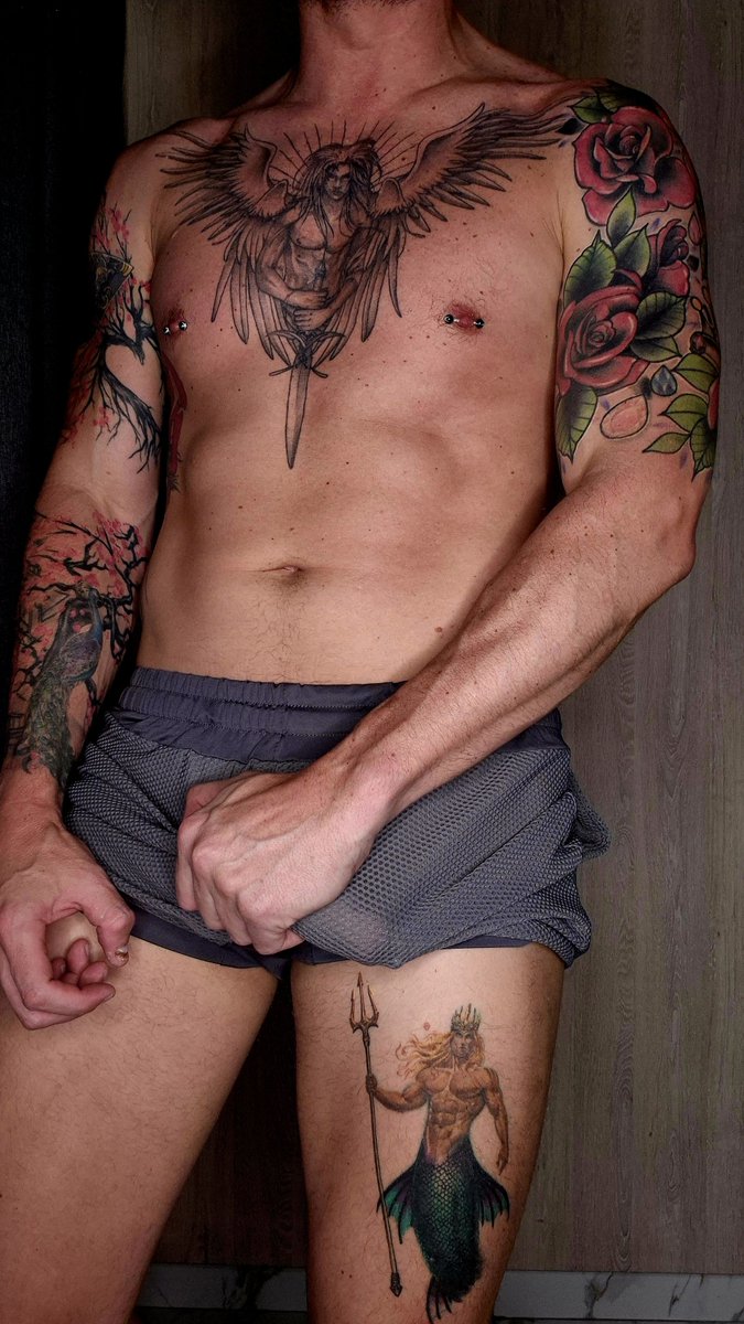 X_Alex_Rider_X's tweet photo. A body made for pleasure... https://t.co/U2BQndIDQD