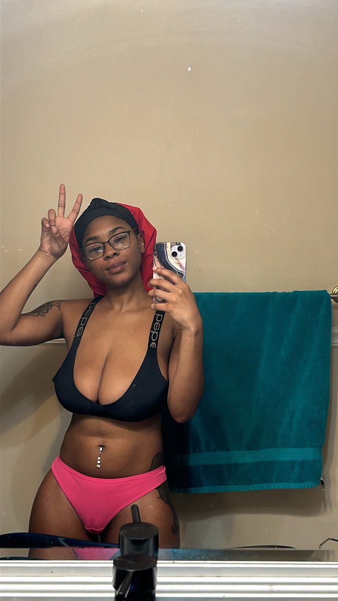 sfzxyx's tweet photo. Come have a closer look at them 💕🤭 https://t.co/Dpk3qmBCV5