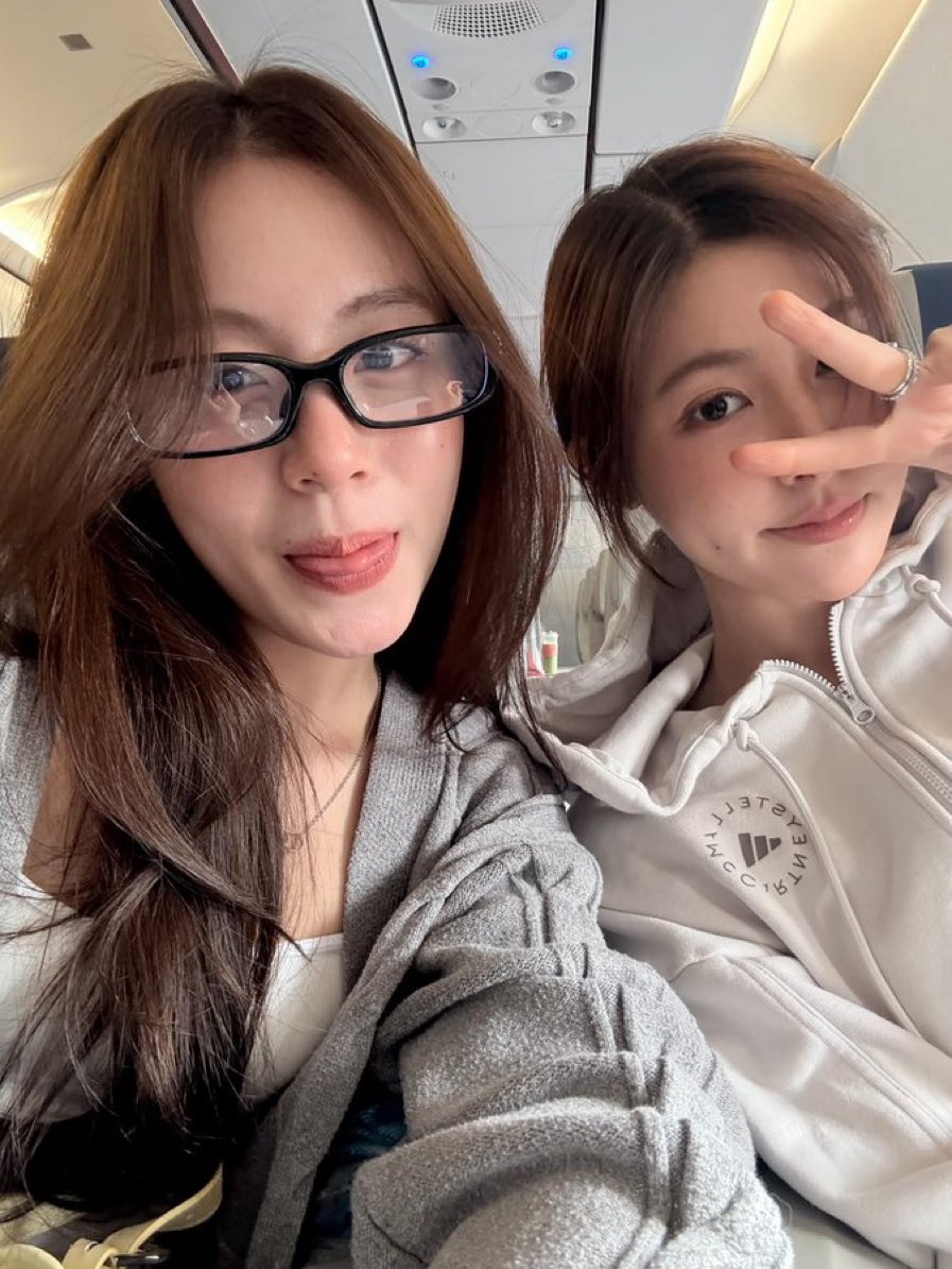 ReeMoon267's tweet photo. Grown up Dao and Dao

#PahnFond #ป่านฟ้อนด์ https://t.co/IjJviQO6pd
