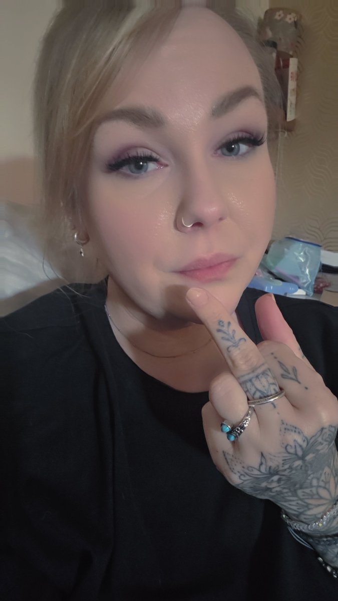 tiny_porker's tweet photo. I love the opportunity to put her needs, desires and happiness at the forefront of my actions. @findom_queen89 https://t.co/X5h6Tga43z