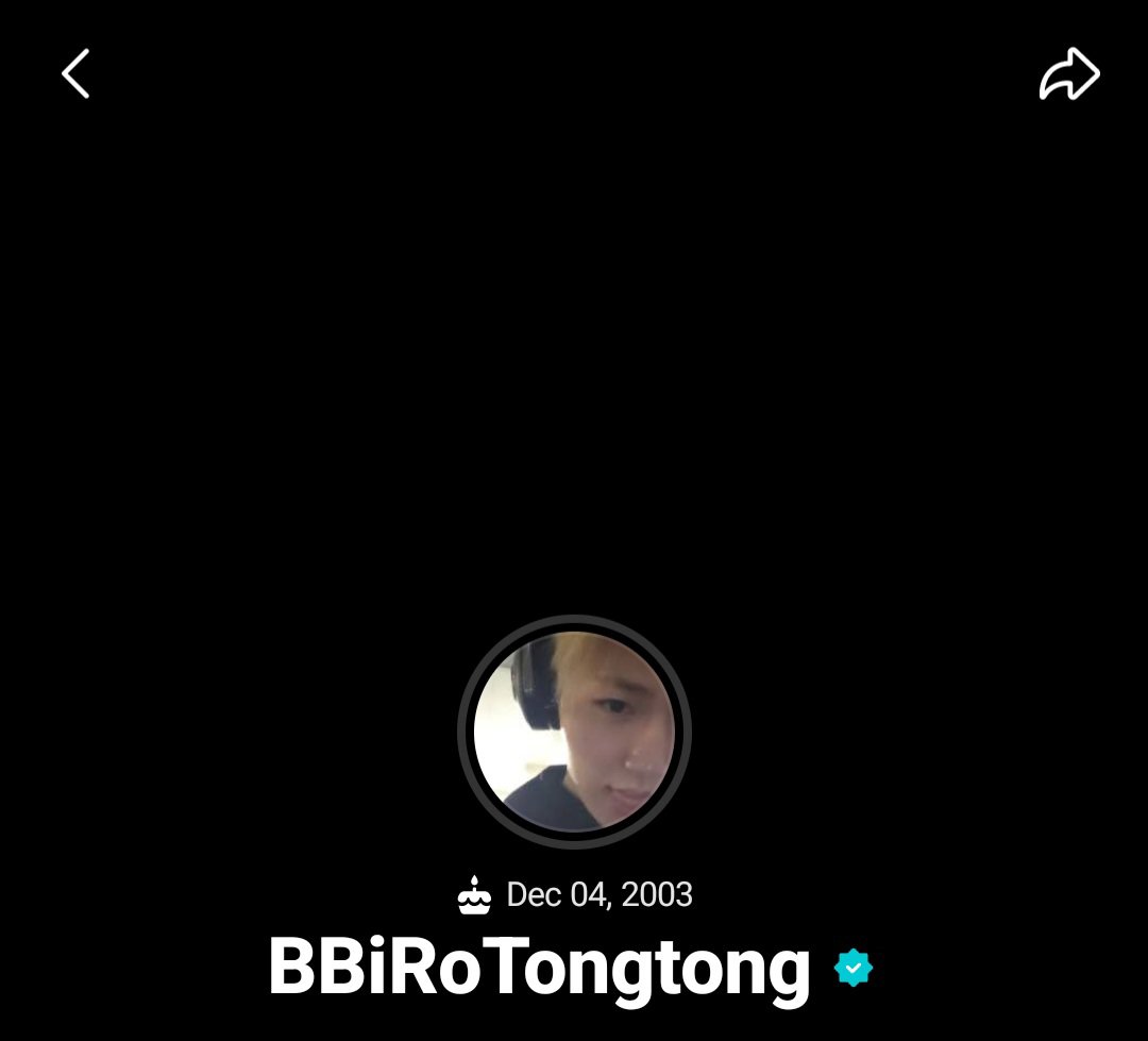 doyounggpcs's tweet photo. doyoung new profile on weverse 🤍 https://t.co/F6r1UjxSSZ