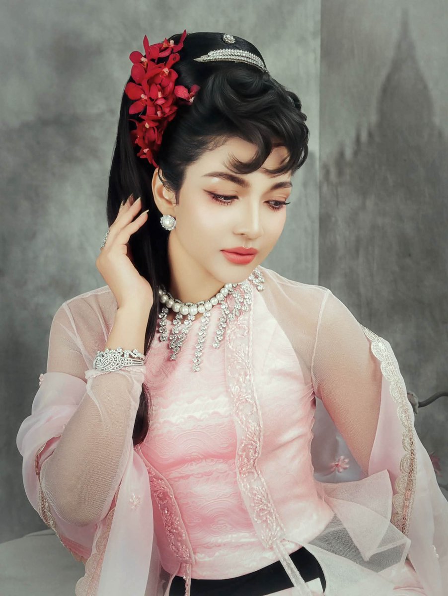 Jayrin_2k6's tweet photo. Traditional clothing and dance are not just decorations for a series. They represent generations of cultural history. GMMTV should recognize Myanmar's heritage and ensure that proper credit is given.

GMMTV ACCOUNTABILITY

#RespectMyanmarCulture
#CreditOurHeritage
#ScarletHeartTH https://t.co/W9tTJzbyTt