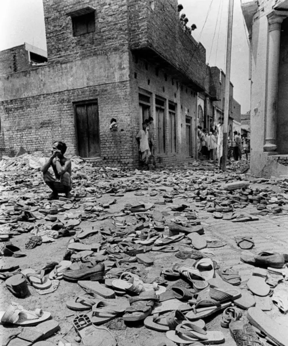 Rustum_0's tweet photo. MP Jyotirmoy Basu addressed the Lok Sabha presenting the horrifying details of Moradabad Muslim massacre (1980) and the state bigotry.🧵

He revealed an economical factor involving Congress MLA Daudyal Khanna, apart from UP PAC's depravity.

In Moradabad, annual brassware exports were valued at ₹5 crore, of which Muslim artisans and exporters reportedly accounted for over ₹3 crore (60%).

MLA Daudayal Khanna, a prominent Hindu exporter, was accused by MP Jyotirmoy Basu of participating in the riots.

Around 650 Muslim-owned houses and shops were reportedly looted. The human toll was also severe: according to Basu, at least 300 Muslims were killed on the spot by police firing, excluding the ones killed later.