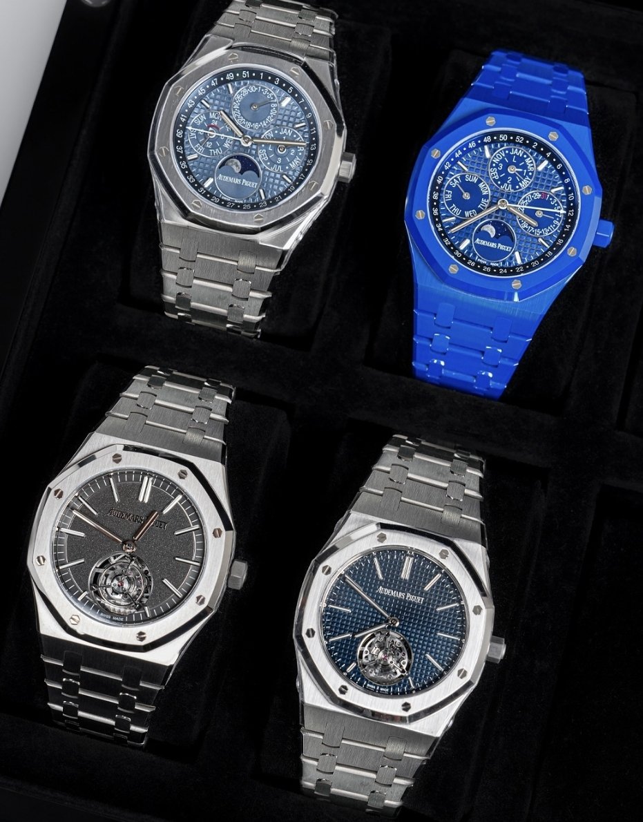 GlobalWatchClub's tweet photo. Are you team Tourbillon or Perpetual Calendar? ⚔️ https://t.co/10Z0NTFeDK