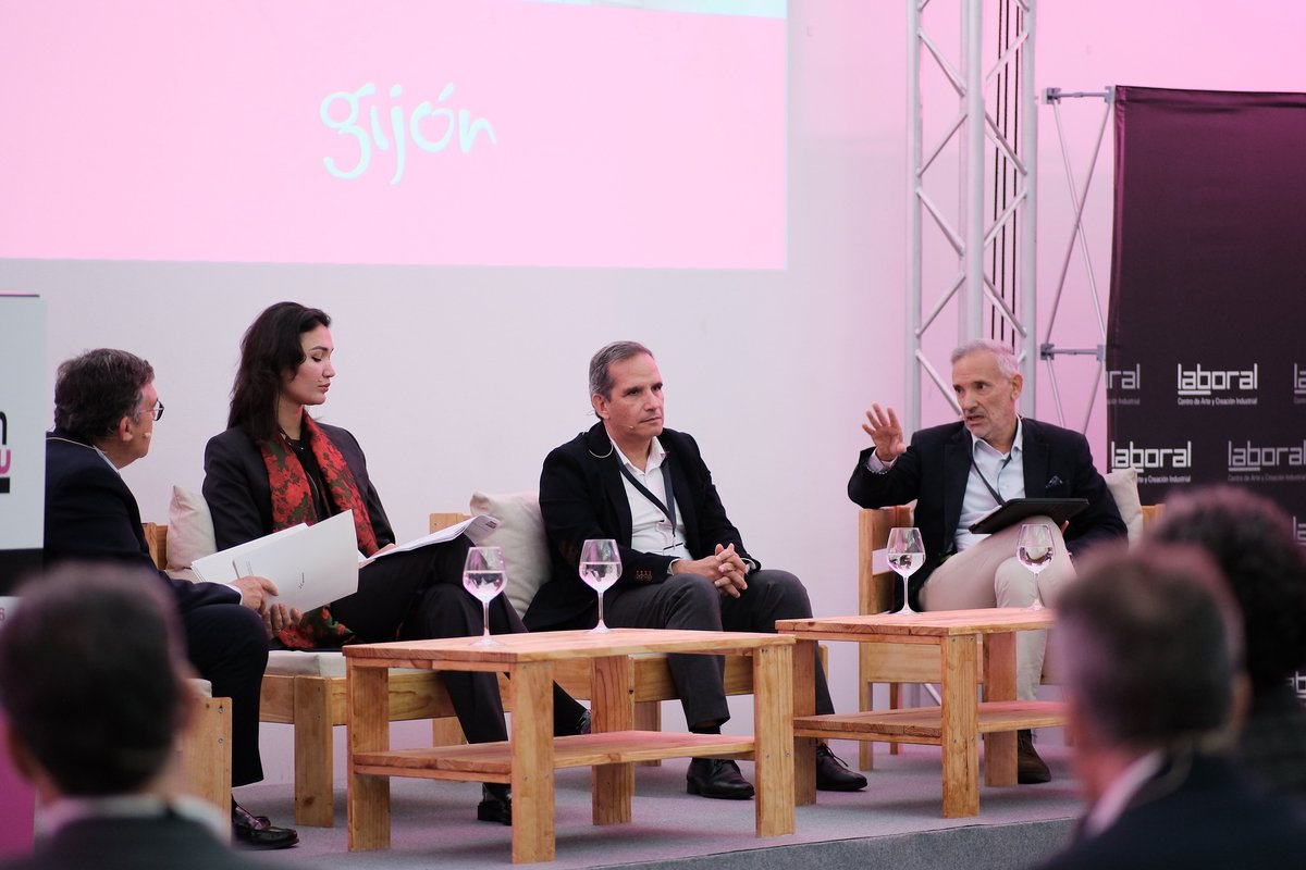 FOROADR's tweet photo. Foro ADR y Fundación Cotec sitúan a las agencias de desarrollo regional en el debate sobre innovación y cohesión territorial en Europa.

https://t.co/fAEiteOdbI https://t.co/QgaKfc08Bv