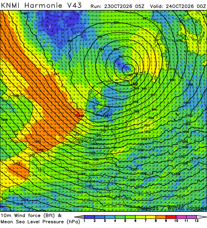 weermanrobert's tweet photo. De scherpste kantjes lijken er bij ons vanaf te gaan. Vooral vannacht wordt het langs de (zuid)westkust enige tijd stormachtig met kans op zware windstoten tot 90 km/u. Vanavond kunnen ook in het oosten (zware) windstoten voorkomen. https://t.co/wDJvztoc6j