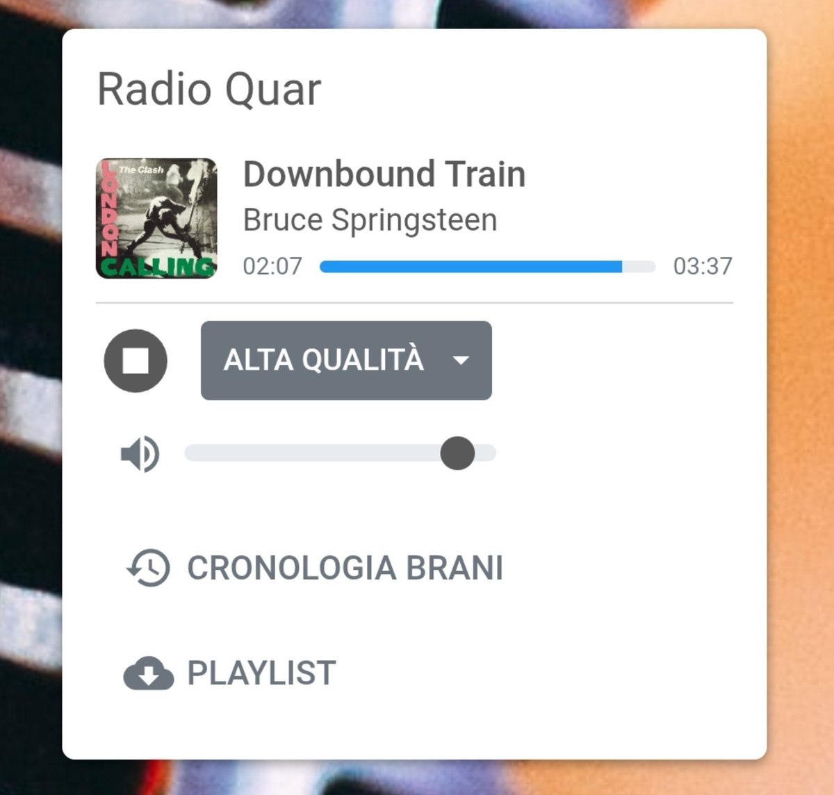 tiziantifatoro's tweet photo. Sempre troppo poche quelle che sono riuscita ad ascoltare prima del lavoro, ma l'effetto e' strabiliante uguale, ti cambia l'umore!
Grazie al foggiano e a radioquar https://t.co/1lrhjKSVxj