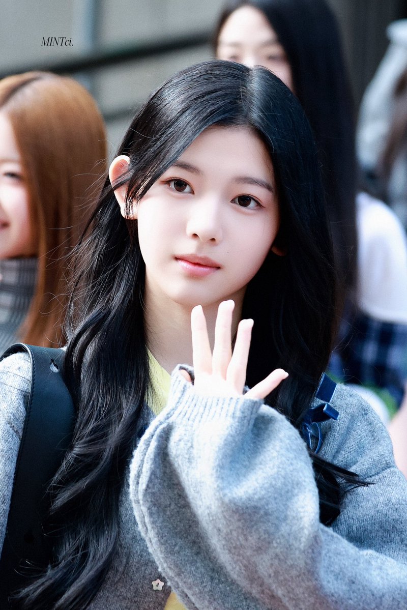 Mintci_0531's tweet photo. 261023 KBS

옆모습 ˙ᵕ˙ᰔ

#MERCI #메르시 #马西桐
#A2OLITE #A2O https://t.co/OMqZKRBnlc