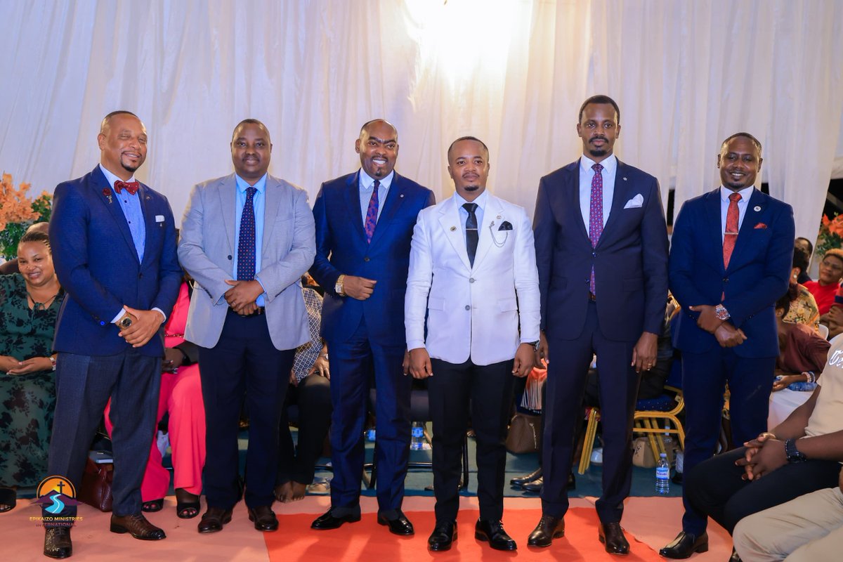 Prophet1Collins's tweet photo. LA EPIKAIZO GENTLEMEN LAST NIGHT FELLOWSHIP https://t.co/ddTIa5CJAb