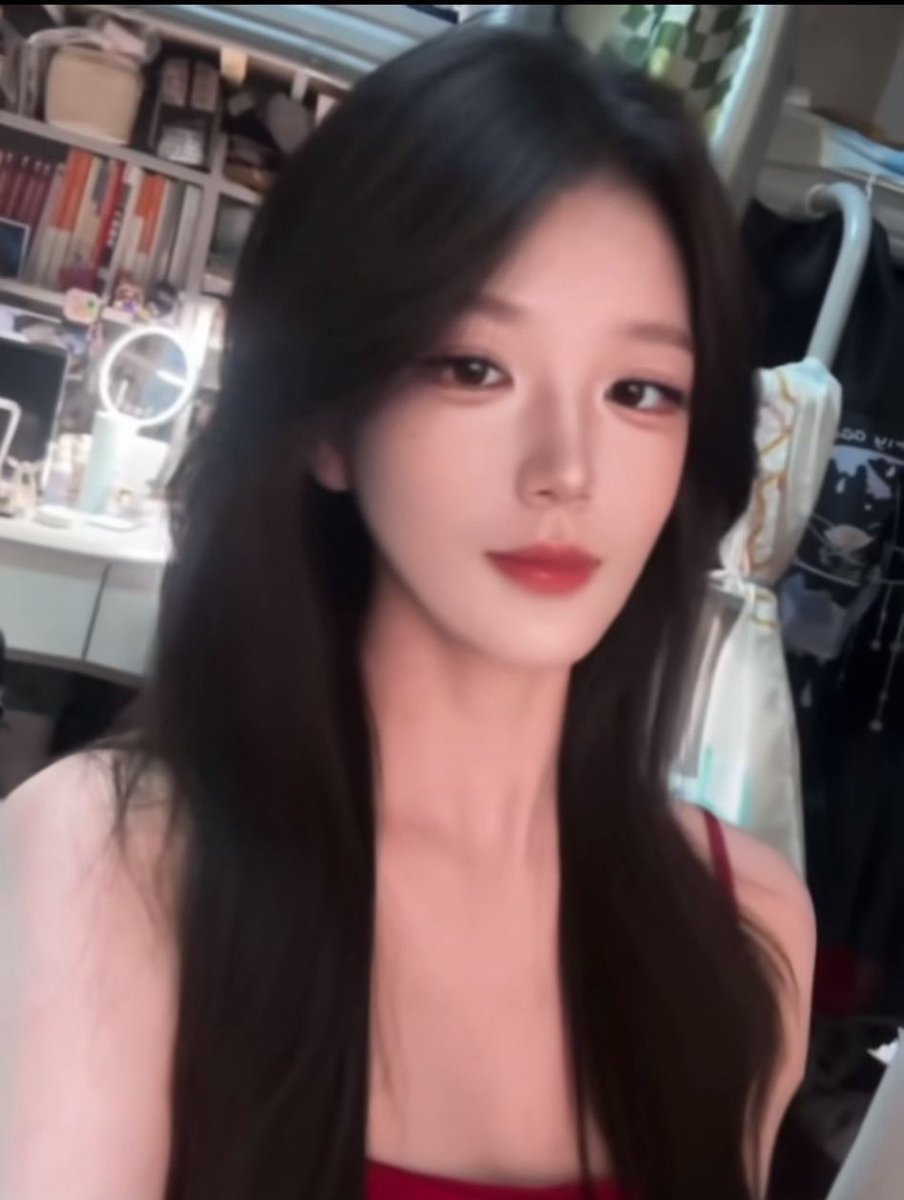 Linglun07's tweet photo. 废物贱狗的女神精妈赵昕，天天暗恋赵昕亲妈，因为鸡巴太小了不敢跟女神亲妈表白，只敢躲在屏幕后面意淫赵昕亲妈，脱光了跪下给赵昕亲妈磕头，一边幻想给女神亲妈舔脚，一边撸自己的小鸡吧，一听说女神亲妈谈恋爱了就关照亲妈被野爹操，就控制不住发情。#女尊男卑 #配文 #女性崇拜 #意淫 #阳痿 https://t.co/CTwK6WNQaH