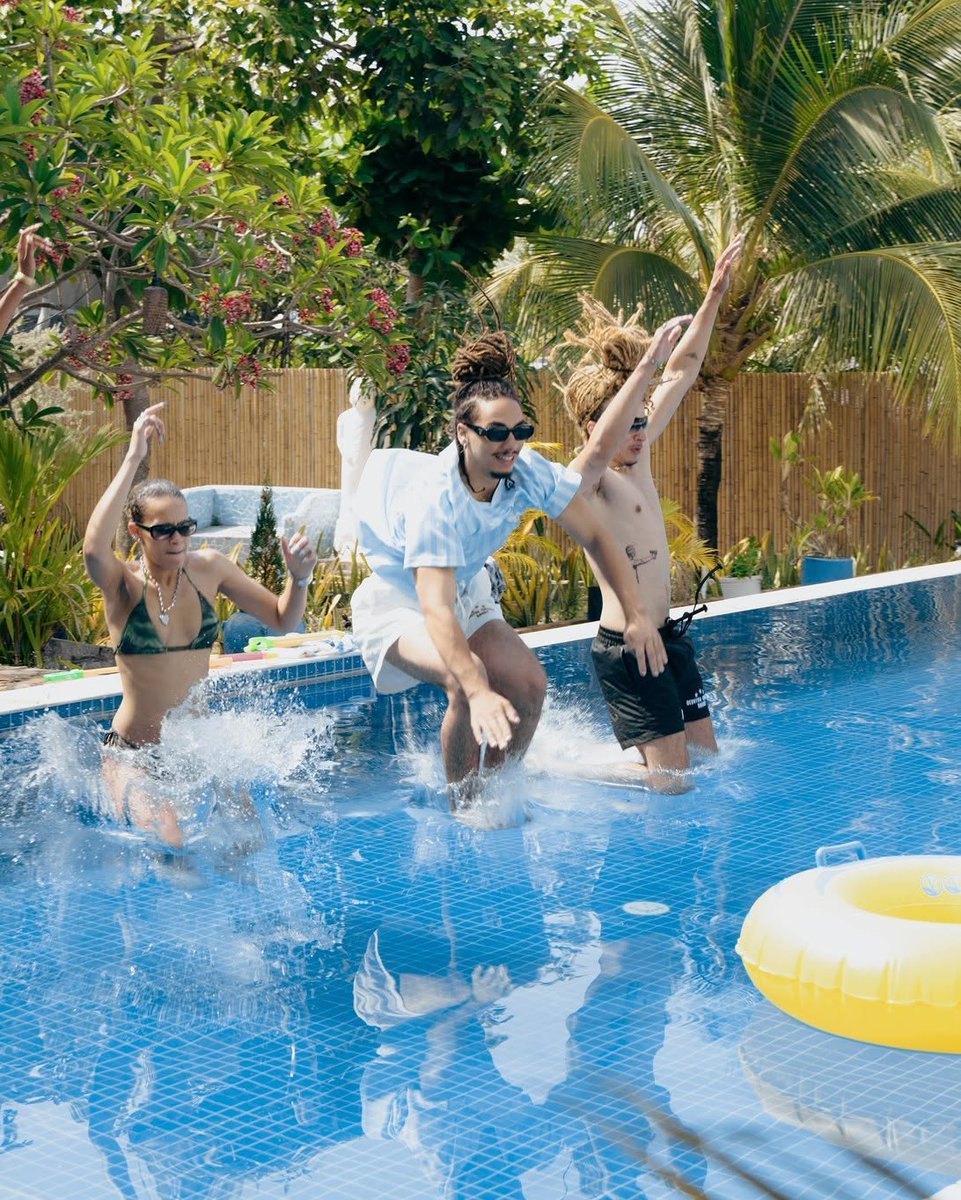 pphortencio's tweet photo. Mũi Né đang vẫy gọi! Hãy để Villa Bliss trở thành chốn nghỉ dưỡng ven biển cho kỳ nghỉ đáng nhớ của bạn. https://t.co/1ll4CXPo4J