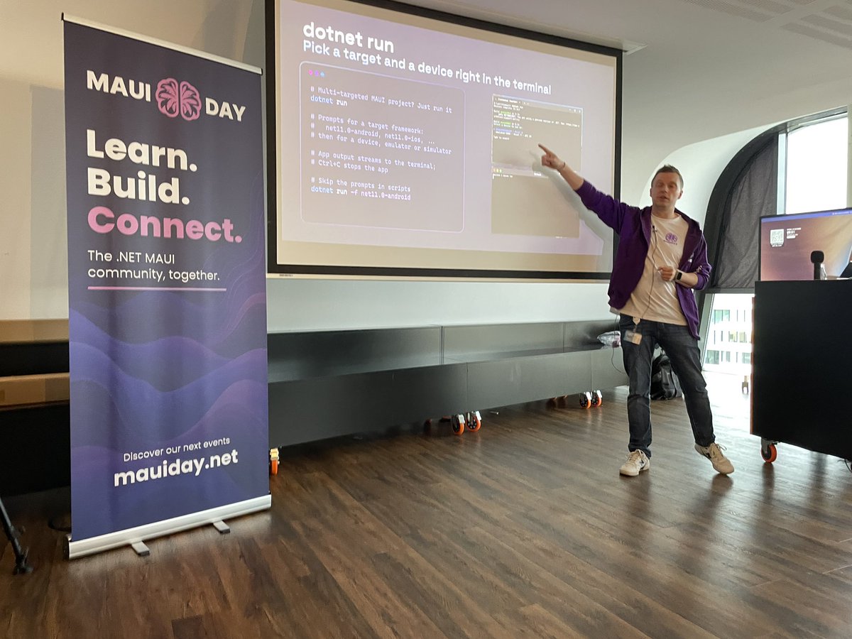 tonyedwardspz's tweet photo. Keynoting the day is @jfversluis.

New tooling. New controls. New capabilities. Less XAML. Less hassle.

The future is bright for #dotnetmaui 🙌 https://t.co/JjuGM04ebh
