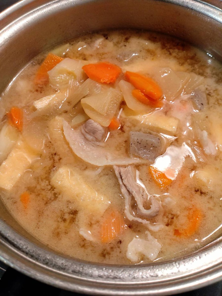 ascha30's tweet photo. 夕飯は豚汁です～！ https://t.co/S2vTt0mWjn