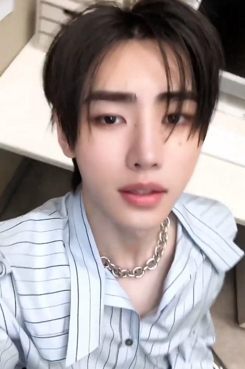 Angrande27's tweet photo. Hoonie prettier than any daydream https://t.co/WP1tpoX5vs