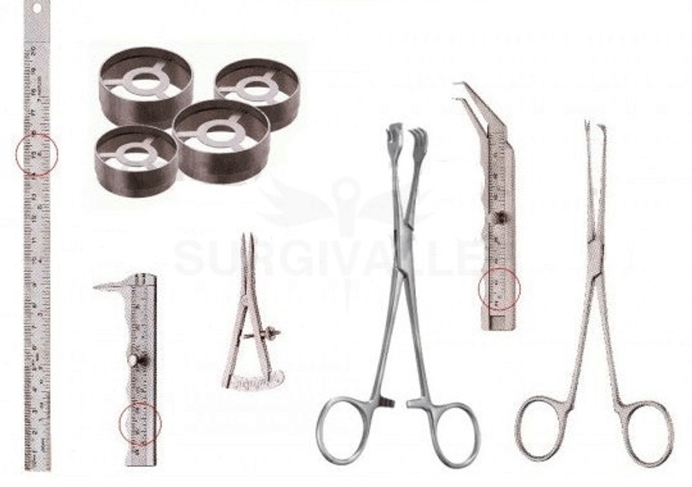 surgivalley's tweet photo. Ten instruments, one organized tray: Castroviejo and Thorpe calipers, millimeter rulers, and Fox gauges for symmetry mapping. WhatsApp: +92 322 2800090
#PlasticSurgery #Medizintechnik #CirugiaPlastica https://t.co/wHOGzhAZDC