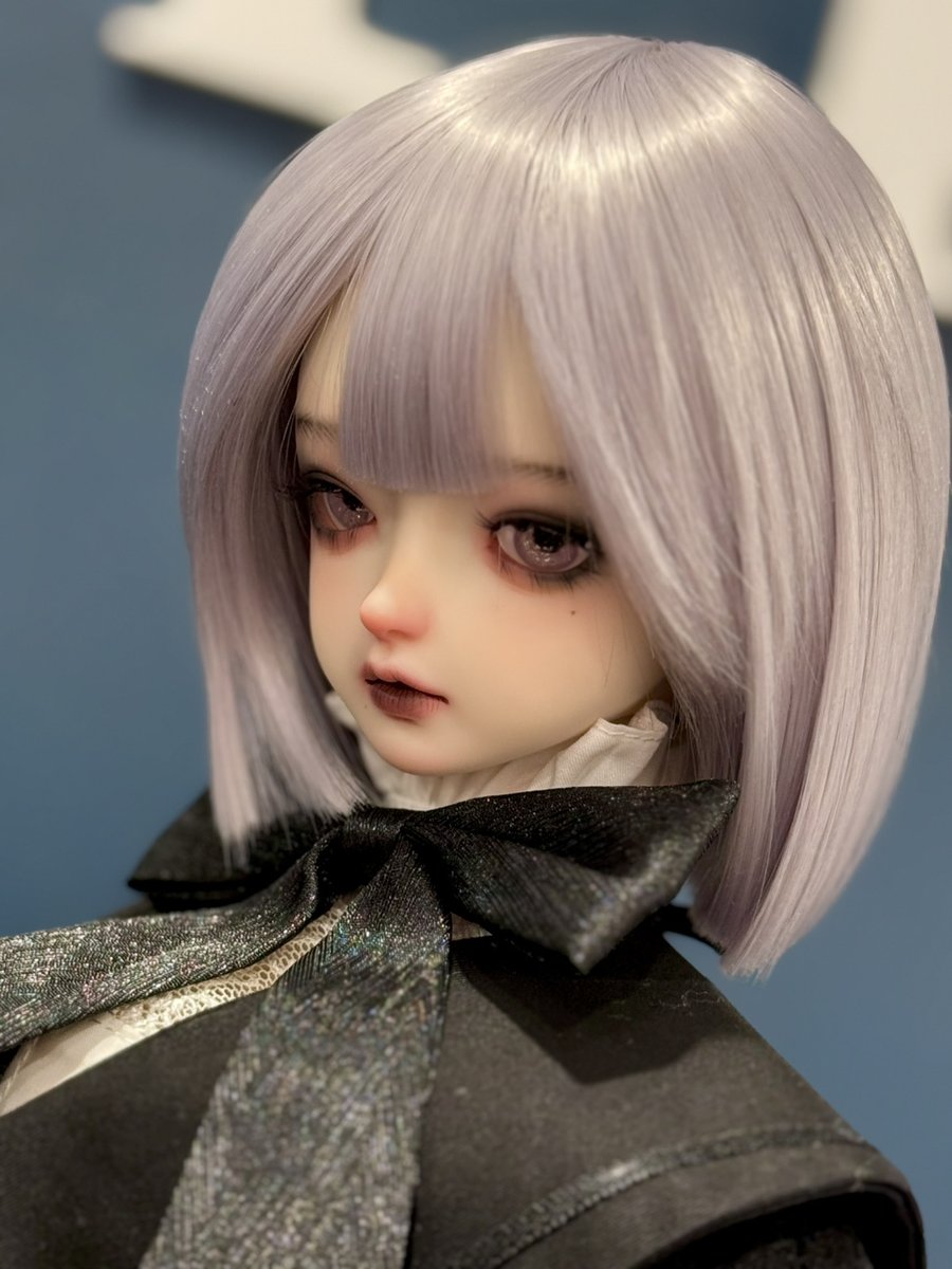 DOLK_Ikebukuro's tweet photo. 【DOLK池袋店♢入荷ドール】    
Asleep Eidolon様より、【Ivy】が入荷いたしました♪  
ダークな雰囲気のメイクが儚さやアンニュイな雰囲気を感じさせる美少女です🖤
こちらは【Make Up A×White Peach Skin×AE-F-59 Girl Body】での到着となります✨

60cm/￥92,100(税込) https://t.co/h1zrOqVdSR