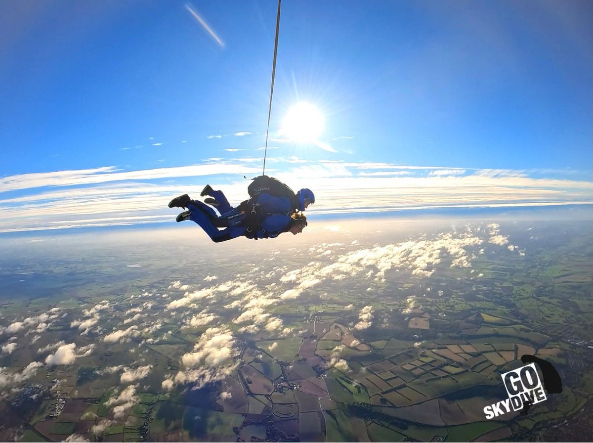 manechance's tweet photo. Last Friday, one of our grooms took on an amazing challenge and threw herself out of a plane at 15,000 feet - all to raise money for us!  
Jess completed a tandem jump which as you can see from the photo, was spectacular. https://t.co/c3sDqhfS2P