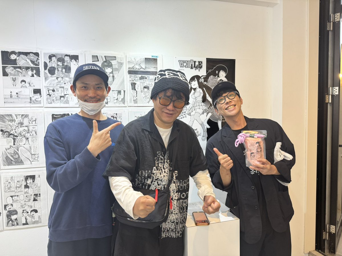 9651uesu's tweet photo. 100点!
#WHILE
#押切蓮介個展 https://t.co/KbRohVVEzW