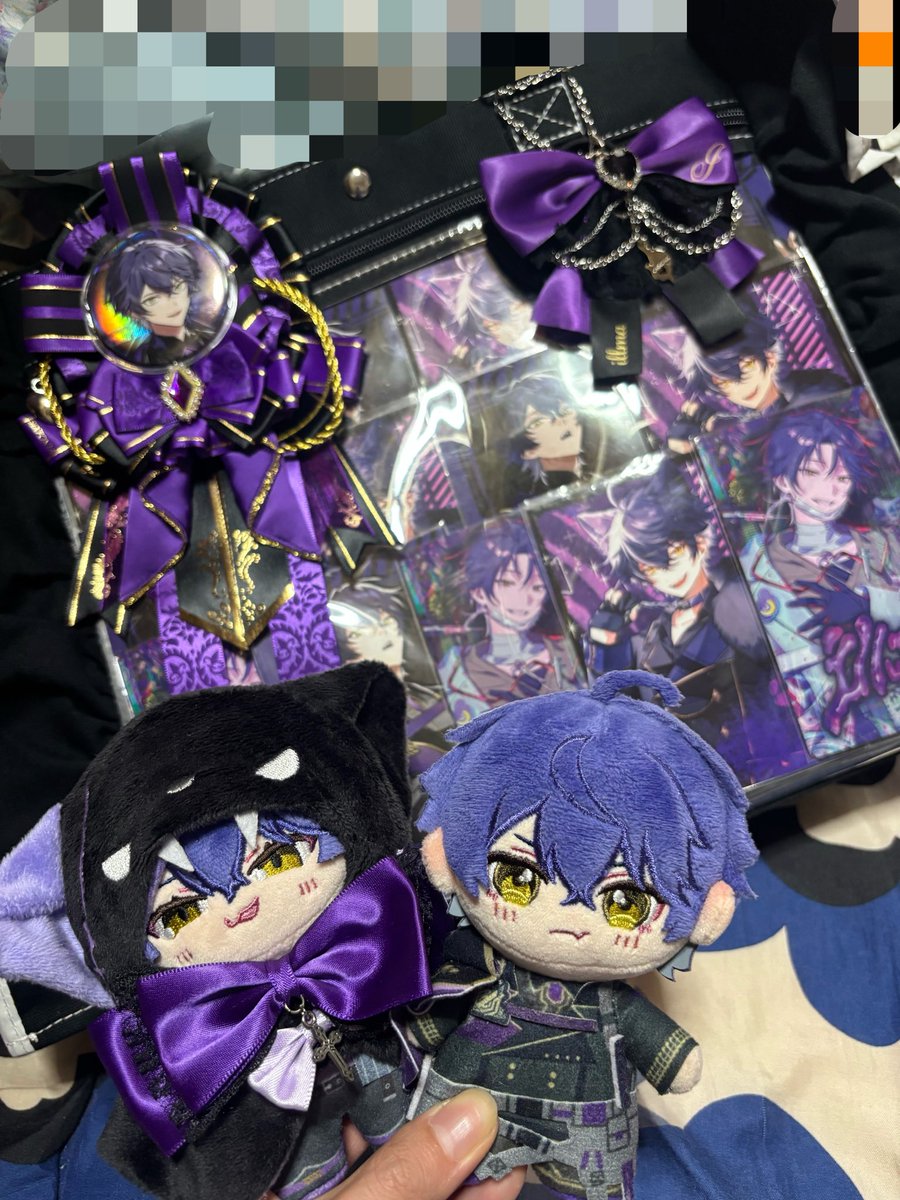 Chianeko018's tweet photo. 痛バでの写真撮り忘れてたわ……
意外と気に入ってる…
また春ツアーの為に痛バ組むぞ〜 https://t.co/cya5IFkLcY