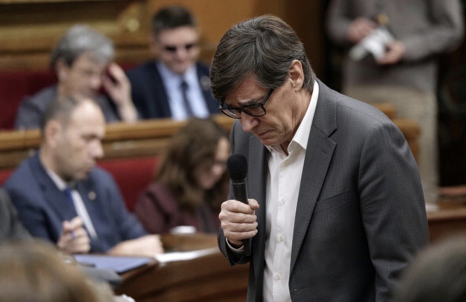 lopezbofill's tweet photo. Cada cop tinc més clar que Salvador Illa no va rebre el conseller @LluisPuigGordi ahir perquè el retorn de l’exili evidencia la IL·LEGITIMAT de la seva presidència. Les eleccions al Parlament aviat seran inevitables. https://t.co/xf2qhchn1I