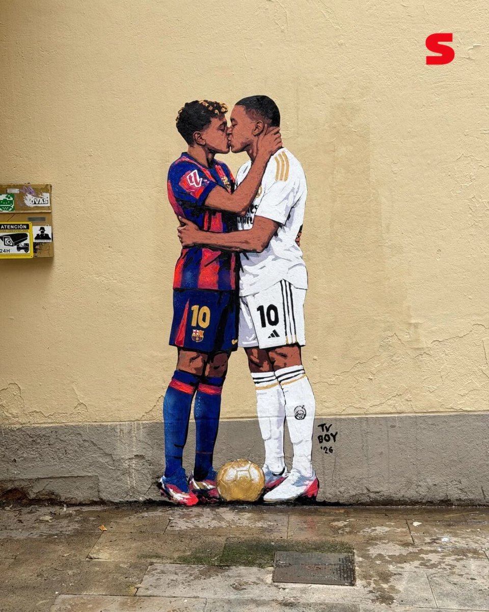 sport's tweet photo. ♥️ 𝐋𝐚𝐦𝐢𝐧𝐞 𝐘𝐚𝐦𝐚𝐥 𝐲 𝐌𝐛𝐚𝐩𝐩𝐞́, 𝐩𝐫𝐨𝐭𝐚𝐠𝐨𝐧𝐢𝐬𝐭𝐚𝐬 𝐝𝐞 𝐥𝐚 𝐧𝐮𝐞𝐯𝐚 𝐨𝐛𝐫𝐚 𝐝𝐞 𝐓𝐕𝐁𝐨𝐲

🔵🔴 Así amanecieron las calles de Barcelona. Todo el mundo listo para la gran cita del domingo https://t.co/RwL7amvYmz