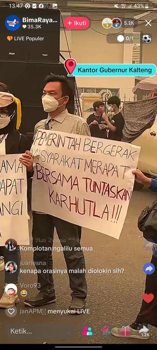 LambeSahamjja's tweet photo. anjirr sampe ada demo tandingan buat dukung pemerintah soal karhutla 
asliii speechless njirrr https://t.co/G8njxqYhIT