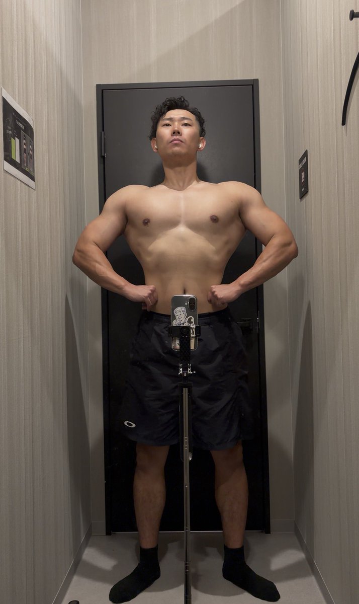 ReSELF_miyazaki's tweet photo. プッシュDAY

#筋トレ
#モチベーション
#トレーニング
#ボディメイク
#筋トレ好きと繋がりたい https://t.co/HlC6ZRYAlS