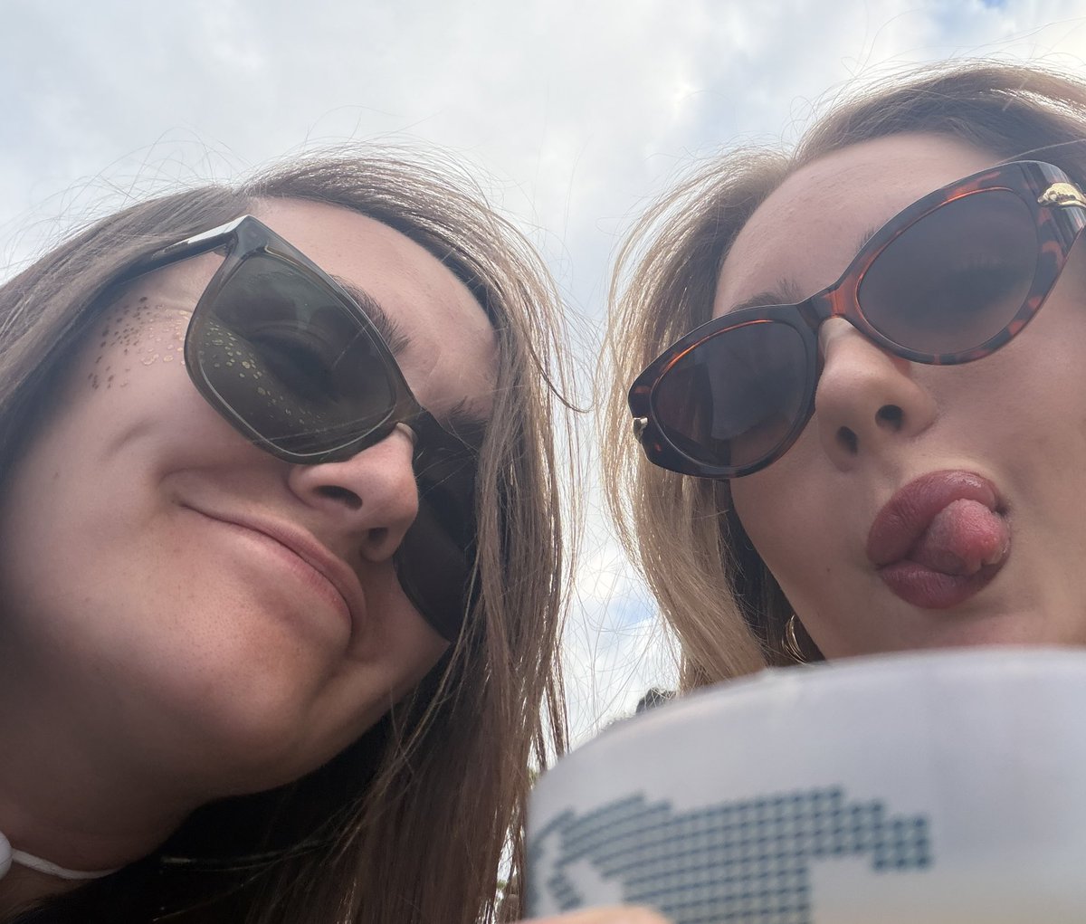petalpugh's tweet photo. happy birthday crumble!
what a ray of sunshine you are! i am forever thankful for all that you do. you truly have the biggest heart and i am so lucky to call you my best friend. i couldn’t imagine life without you. here’s to so many more years of chaos!🤪
(continued below) https://t.co/dPFZsxrX69