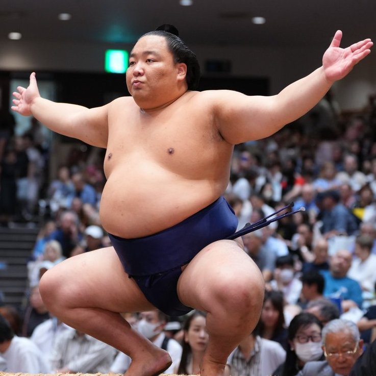 sumokyokai's tweet photo. ＜番付発表＞
令和８年九州場所の番付が発表されました。
新小結　美ノ海
再小結　義ノ富士
新入幕　出羽ノ龍 嵐富士 旭海雄
再入幕　玉鷲 北の若 大青山

最新の番付はこちらから
https://t.co/z6LGiTB53d

#sumo #相撲 #九州場所 https://t.co/x8tVsYbcQI