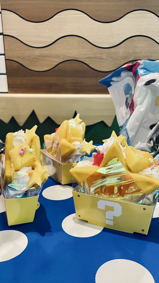 Glory_Day_hp's tweet photo. 昨日友達と食べた⭐️
食感が所々ガリガリして面白かった！
カラフルな星、ゼリーや思たらナタデココやってびっくりした🫨
 #USJファン https://t.co/w6FkRI1r9T