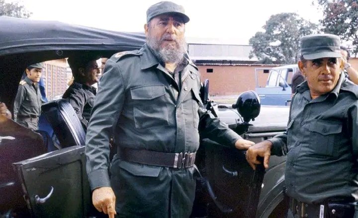 Colina_CTCuba's tweet photo. 🇨🇺«Porque lo que no pueden perdonarnos los imperialistas es que estemos aquí, lo que no pueden perdonarnos los imperialistas es la dignidad, la entereza, el valor, la firmeza ideológica, el espíritu de sacrificio y el espíritu revolucionario del pueblo de Cuba».
#CubaEstáFirme https://t.co/OXLReTuGDX