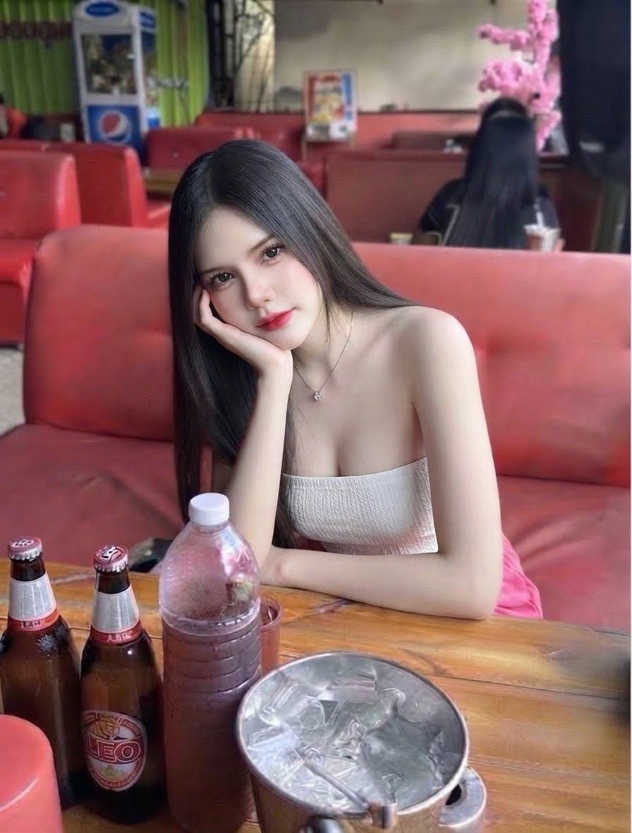 puhng_51's tweet photo. เง่นอยากOมแตกปากจัง😋 #พัทยา #เรียลหญิง IG: _namphung.xx https://t.co/hdaiy5IGCl