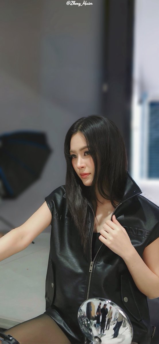 LOLO_Maier's tweet photo. 📱Phone Wallpaper

#Linglingkwong #หลิงหลิงคอง 
#JoyRide #AlwaysWonder #WonderCollection04 https://t.co/5JXKPFUvbH