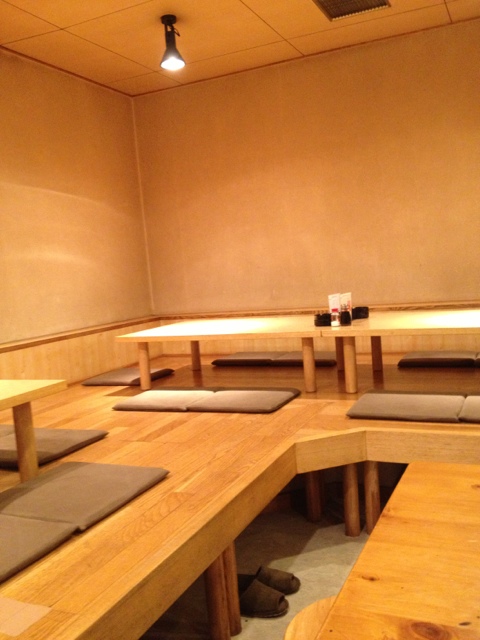 nsQmuHN3EqMlTVD's tweet photo. 「山頂の咆膳岗で、沤の香りに包まれながら、のんびりした時間を過ごします」， https://t.co/78qk8pi1Gw