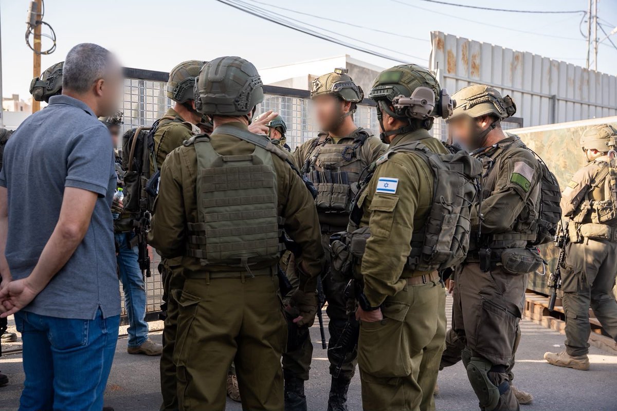 IDF's tweet photo. ⭕️ Following the shooting attack earlier today, IDF soldiers and Israel Border Police officers launched offensive counterterrorism operations in the Hebron area, which has been placed under a cordon, and in additional areas.

Over the past week, security forces apprehended ~70 wanted individuals, including Hamas and Islamic Jihad affiliates, and located dozens of weapons, including M16 rifles, Carlo submachine guns & explosive devices.

The IDF will continue conducting offensive counterterrorism operations to safeguard Israeli civilians.