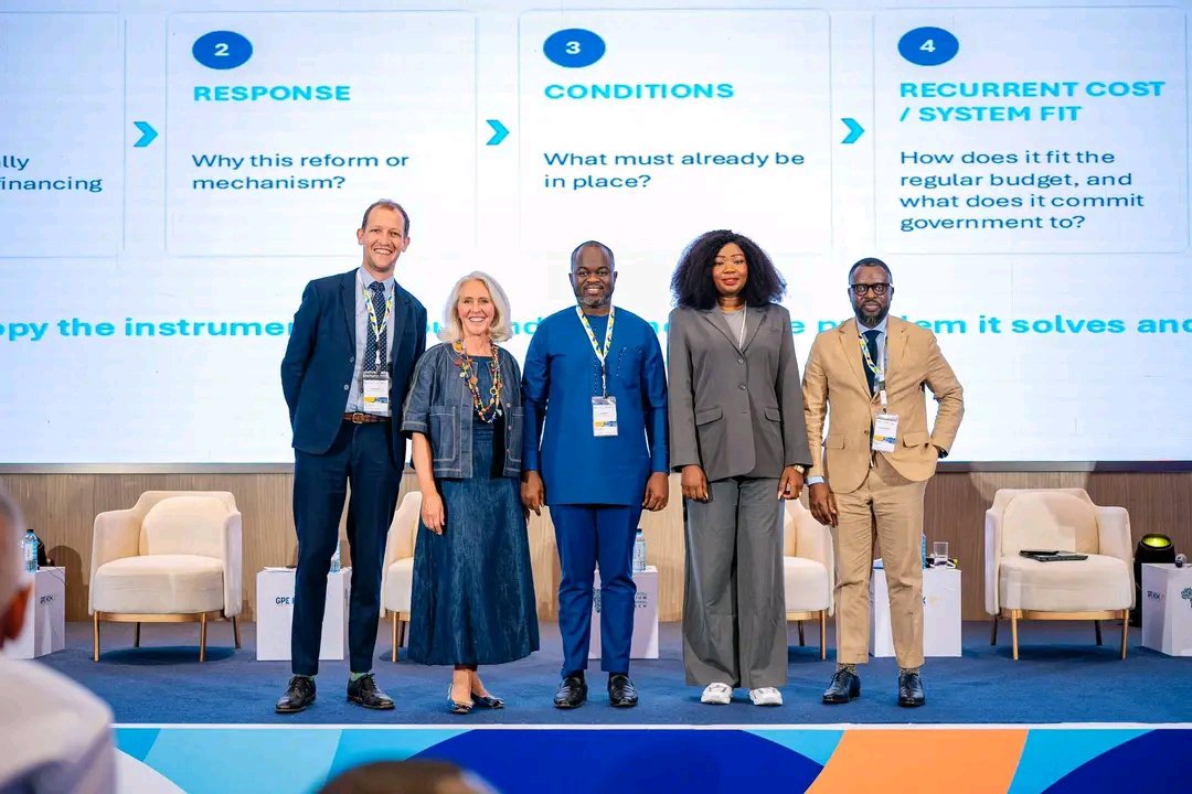 WadielMuamba's tweet photo. 🕊️🕊️🕊️🕊️🕊️🕊️
#RDC|||
#NAIROBI|| 
#Christelle_Vuanga|

L’HONORABLE CHRISTELLE VUANGA MOBILISÉE POUR LA RECHERCHE DE FINANCEMENTS EN FAVEUR DE L’ÉDUCATION

L’éducation ne doit pas être une simple promesse, mais une priorité soutenue par des financements durables et adaptés aux besoins de la population.

Sur invitation du ministre kényan de l’Éducation et de l’Organisation internationale de la Francophonie (OIF), l’Honorable Christelle Vuanga a pris part, à Nairobi, à un symposium consacré au financement de l’éducation en Afrique, au cours duquel elle a contribué aux échanges lors d’un panel de haut niveau.

À cette occasion, elle a mis en lumière les défis liés au financement de l’éducation en République démocratique du Congo, soulignant la nécessité de mobiliser des ressources suffisantes pour garantir à chaque enfant congolais l’accès à une éducation de qualité.

Sa participation s’inscrit dans une réflexion plus large sur les mécanismes permettant d’accroître les financements, de renforcer les investissements publics et d’explorer des solutions innovantes en faveur du secteur éducatif.
Pour l’Honorable Christelle Vuanga, la mobilisation des parlementaires, des gouvernements ainsi que des partenaires techniques et financiers constitue un levier important pour faire progresser les politiques éducatives et répondre durablement aux besoins des populations.

Elle souligne également que l’investissement dans l’éducation représente un choix stratégique pour le développement de la République démocratique du Congo, car il contribue au renforcement du capital humain, à la réduction des inégalités et à la préparation d’une nouvelle génération capable de relever les défis de demain.

À Nairobi, son engagement en faveur de la recherche de financements durables pour l’éducation met en avant une ambition essentielle : favoriser un accès plus équitable à un enseignement de qualité pour tous les enfants congolais.

Car investir dans l’éducation, c’est investir dans le capital humain, bâtir une société plus équitable et préparer durablement l’avenir de la République démocratique du Congo.

@Presidence_RDC
@PrimatureRDC
@AssembleeNatRDC
@BojiAime
@ChristelleVuan1
@Marechal001
@ebalemozindo 
@MuadiLaeticia
@central_sage

#ChristelleVuanga #ÉducationPourTous #FinancementDeLEducation #RDC #DéveloppementHumain #ÉducationEnAfrique