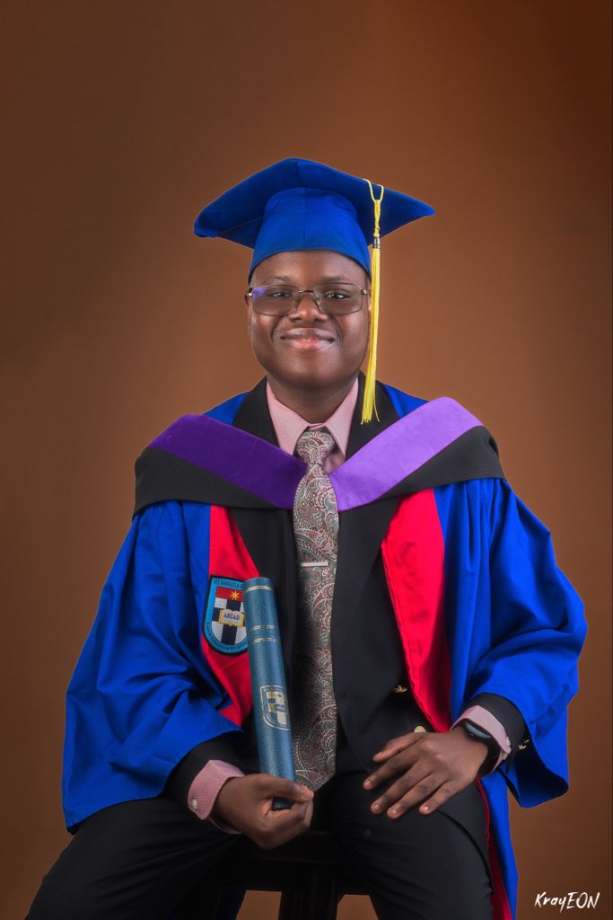 Majeksfemi's tweet photo. Bachelors Degree in Law✅❤️
BABAFEMI Majekodunmi’LL.B HONS’ AICMC,AcArb,M.ILA https://t.co/GzhqiGK2tS