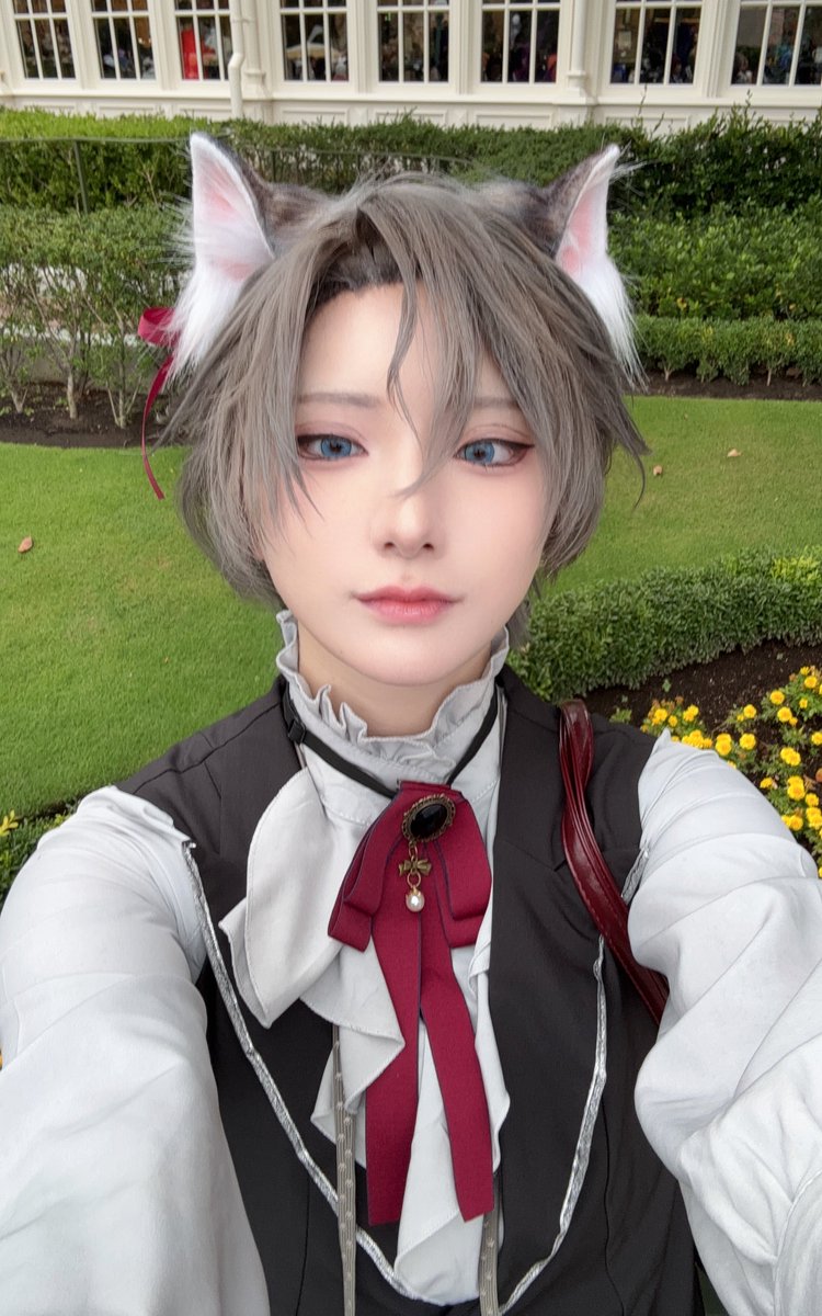 suna_cos's tweet photo. 今日は🏰にインパしてます〜
ベルリオーズだよ🐈‍⬛🎀

 #Dハロ仮装2026 
 #Dハロ仮装 https://t.co/GOoocyDT9c