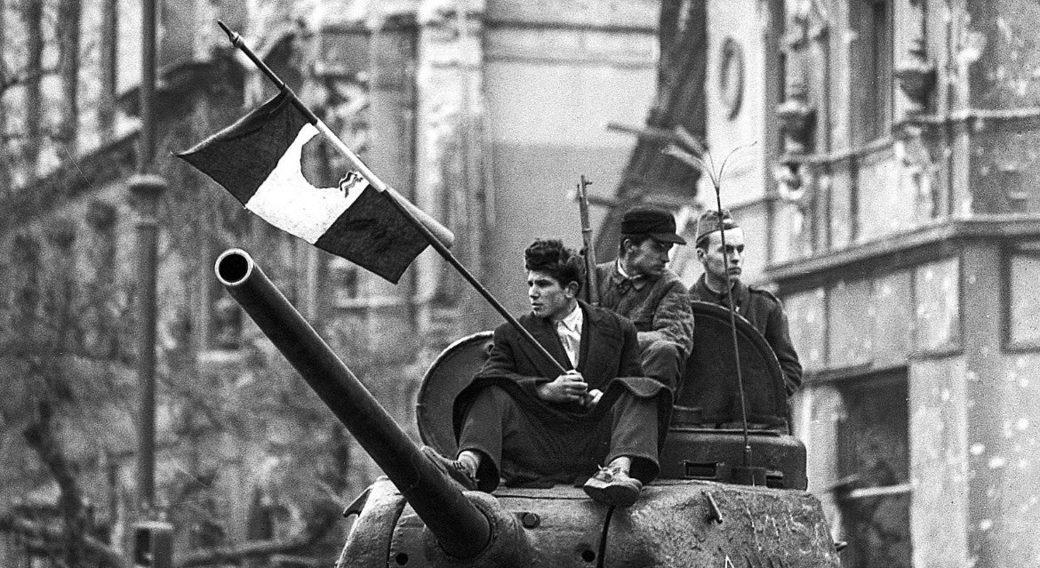 ColdWarPod's tweet photo. #otd 1956: Hungary rises against Soviet rule.

Thousands take to Budapest’s streets. Stalin’s statue is toppled. Security forces open fire.

The protests become a revolution.

Within two weeks, Soviet tanks will crush the uprising

Listen to the story in tomorrow’s episode. https://t.co/hPRL7WISN0