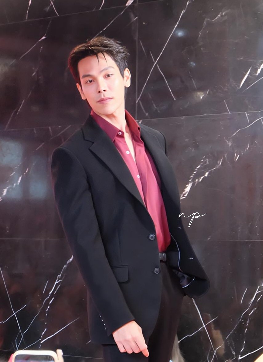 cmx_np's tweet photo. ♥️🖤
TRUE5G IPHONEDUO TREPORAPAT
#TrueiPhoneDuoXTREPORAPAT
#treporapat #ตรีภรภัทร
#ICONSIAM #iPhoneDuoXTrue5G https://t.co/tj2ld0NAhT