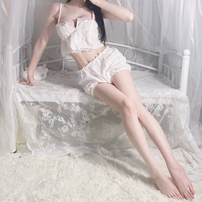 mostafaelshsht6's tweet photo. 好看吗，特意穿给你看的 #澳大利亚🇦🇺
#极品身材  #美腿  #女友感  #美腿 https://t.co/bRu2x6pRaO
