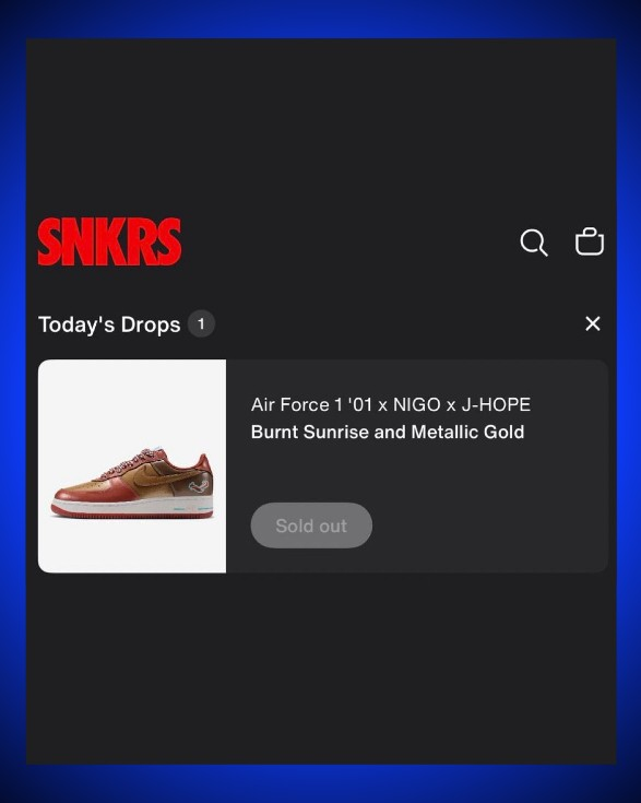 uarmyvibe's tweet photo. hobi's sneakers selling out like crazy without any major fanbase push is insane. It's just him and the general public genuinely loving his style and creative vision. https://t.co/GPOWK6iJ3G