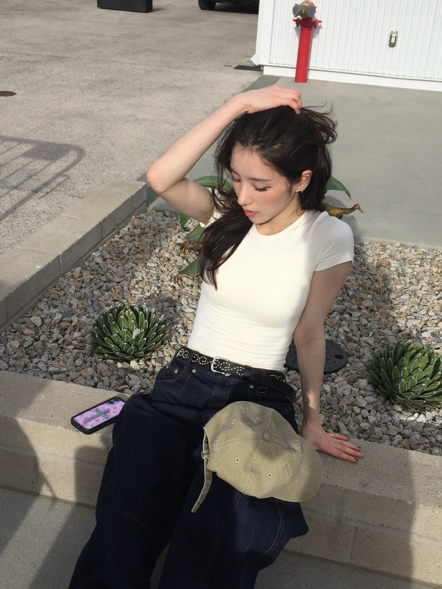 heejinmedia's tweet photo. [261023] HeeJin Instagram Post
깰리뽀냐~

#희진 #HeeJin
#아르테미스 #ARTMS https://t.co/eumvs0VKOB