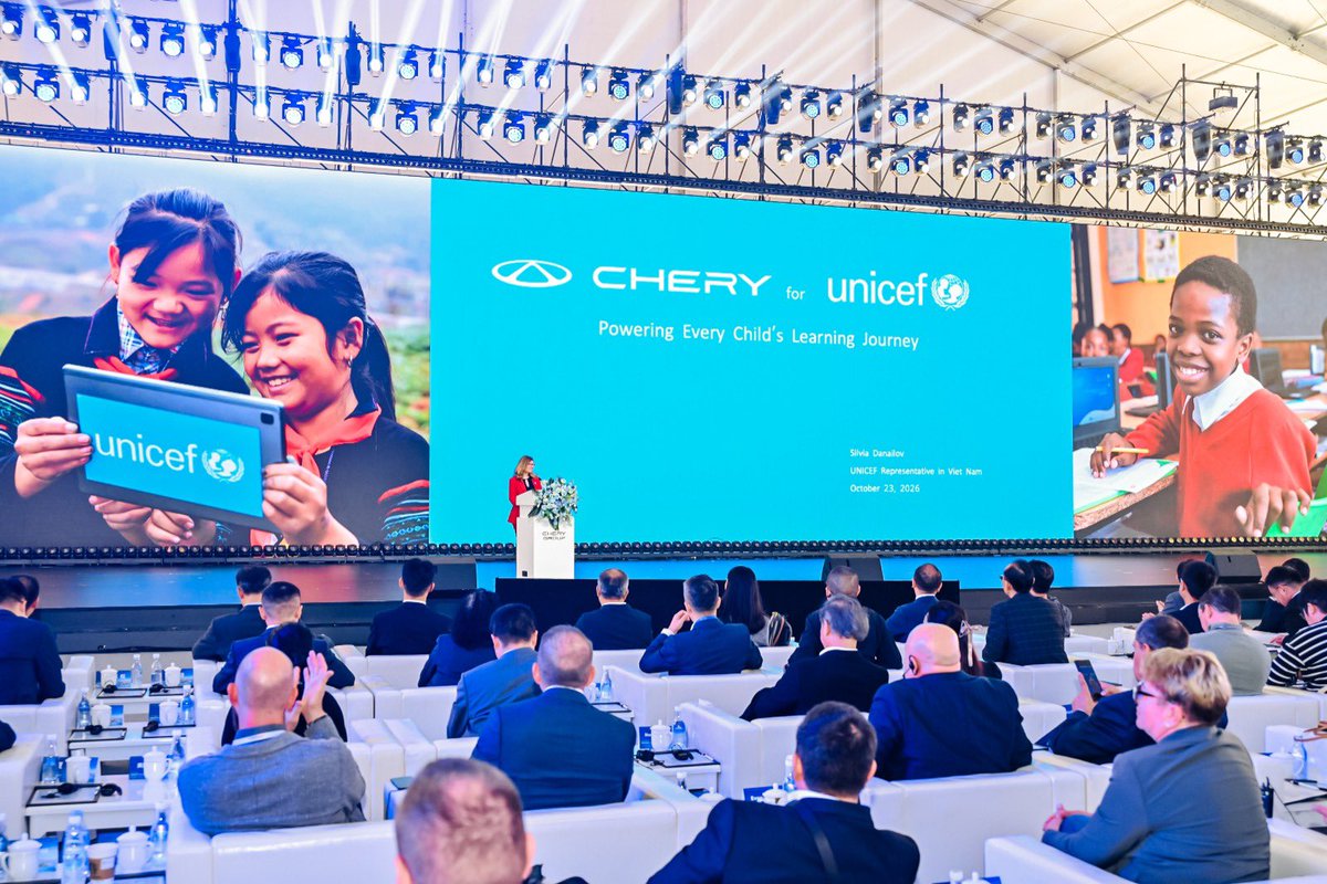 UNICEF_vietnam's tweet photo. Every child deserves the skills to shape their future.
With @CheryAutoCo’s support in Viet Nam:
✅1.36M+ students accessing inclusive digital learning & future skills
✅57,240 teachers strengthening digital, AI & STEM/STEAM competencies
✅8,400 teachers better equipped to support student well-being
#CheryForUNICEF #PoweringEveryChildsLearningJourney #ForEveryChild

@UNICEFChina @AmaSande @SilviaDanailov @michaelabauer77 @UNICEFIndonesia @UNICEFMexico @UNICEF_SA @unicefturk @UNICEFAPRO @S_Wijesekera @LindseyJulianna @TaraOConnell1 @KittyvdHeijden @CarlaUNICEF