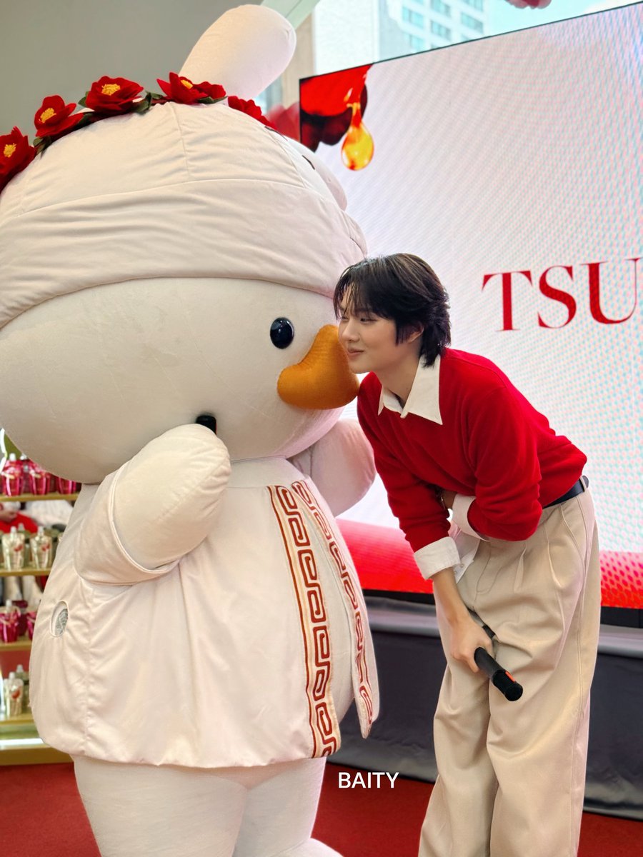 bwithknp's tweet photo. เก่งหะริดทำ(ออกสื่อ)ไม่ได้ด้วยซ้ำ https://t.co/mEJec4u4ld