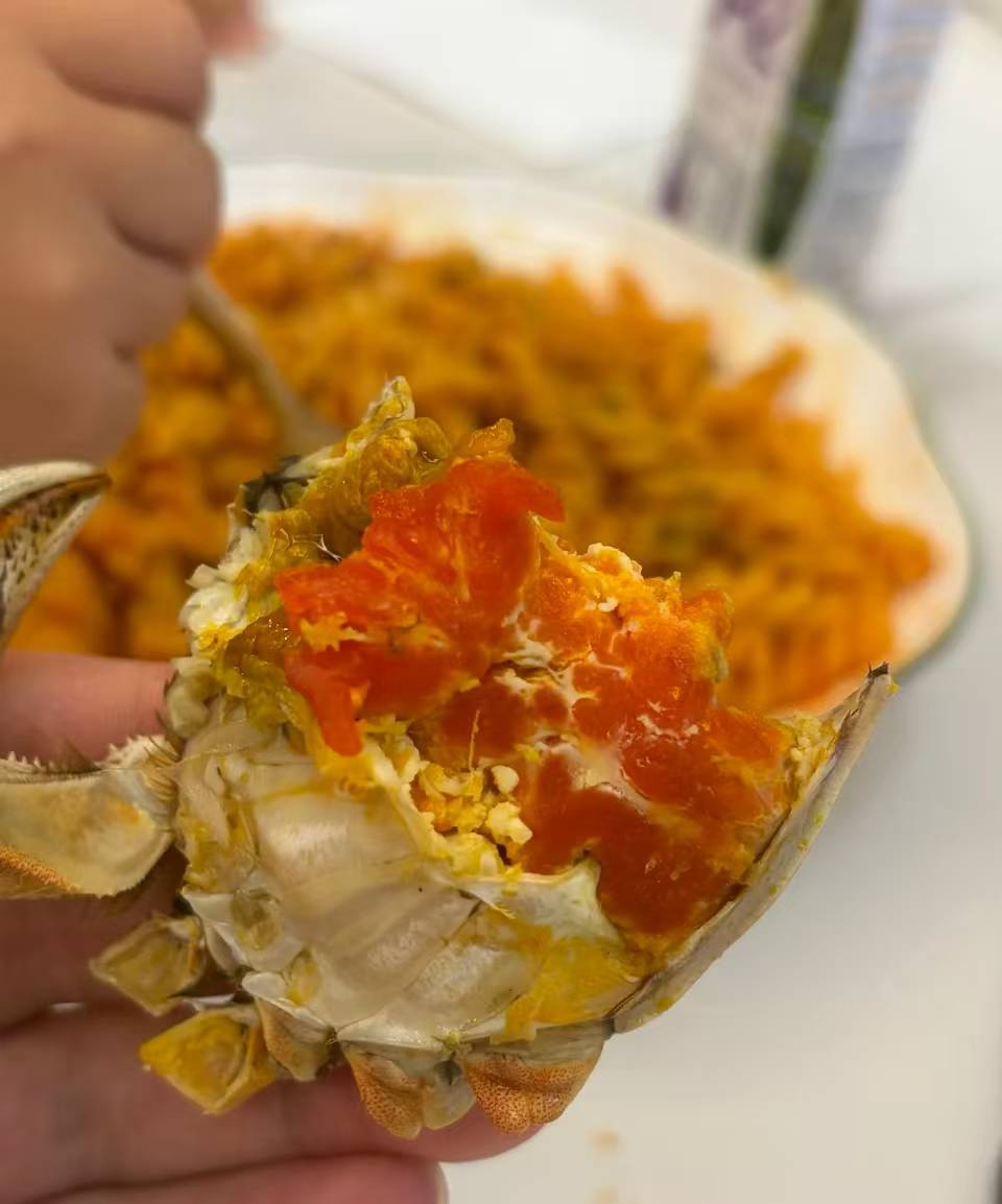 Morley_Zhou's tweet photo. 这里能卖得出去大闸蟹吗？有没有想吃大闸蟹的呀？自家蟹塘养的大闸蟹，顶盖肥。 https://t.co/Hf4BrVjWr1